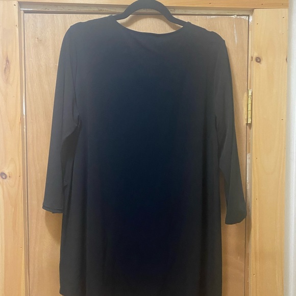 3/4 sleeve tunic perfect with leggings ! - Picture 4 of 5